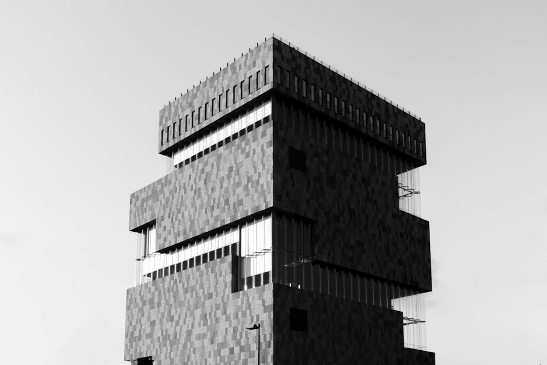 Modular Monolith Laravel: Cara Modern Bangun Aplikasi Tanpa Pusing